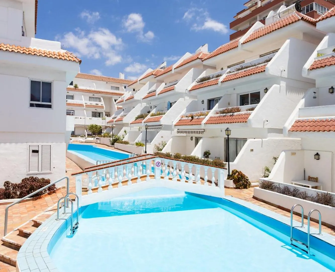 Home2Book Surf Vibes Apt Las Americas, Pool Πλάγια ντε λας Αμέρικας