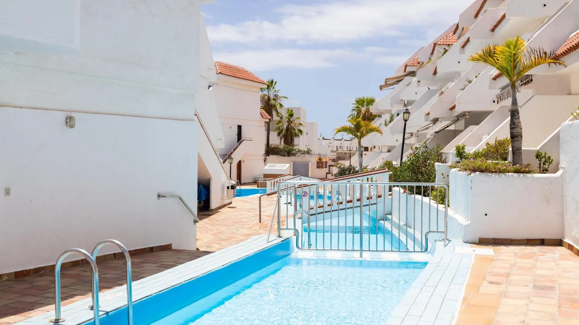 Apartment Home2Book Surf Vibes Apt Las Americas, Pool Playa de las Americas