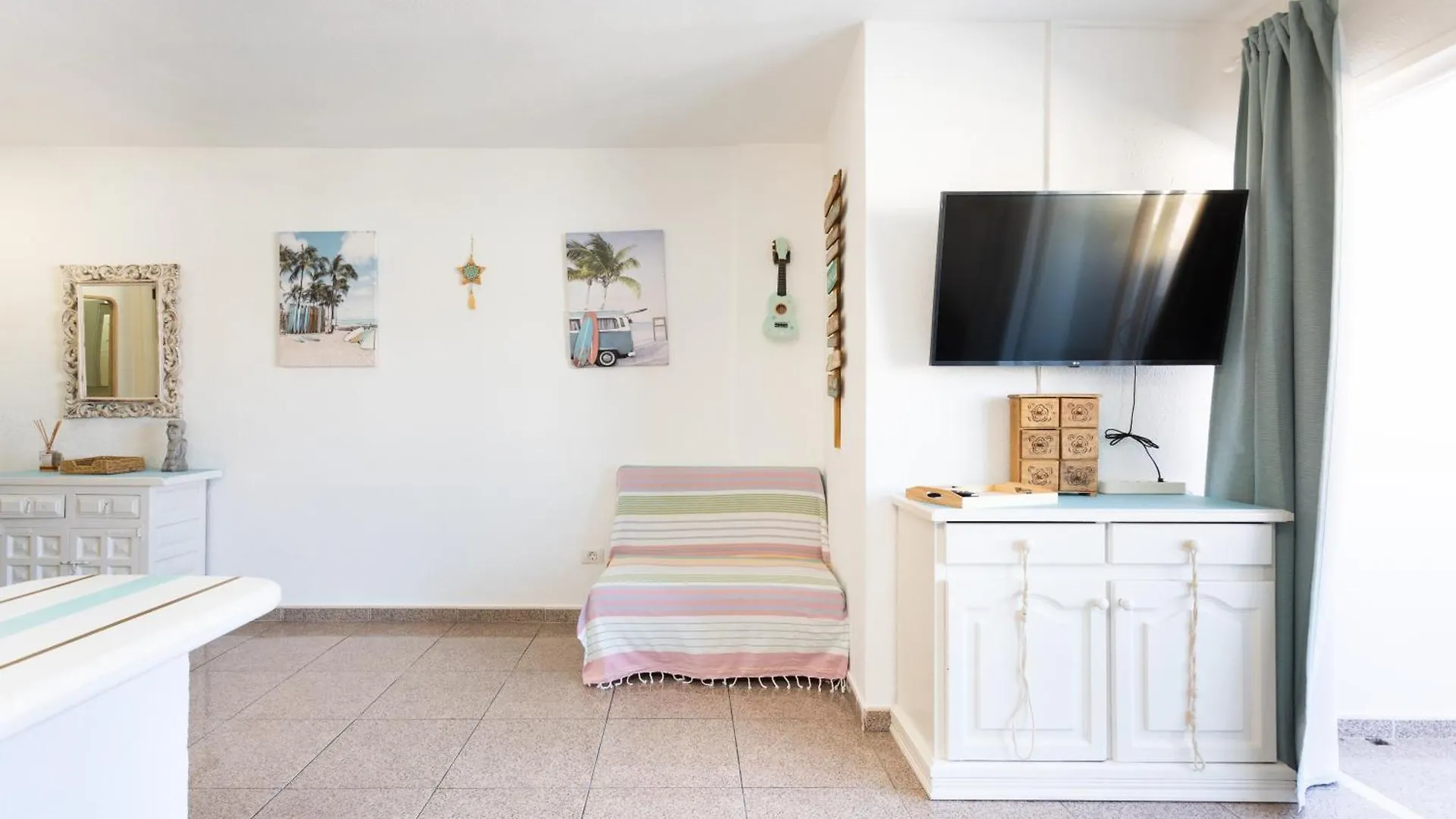 Home2Book Surf Vibes Apt Las Americas, Pool Playa de las Americas